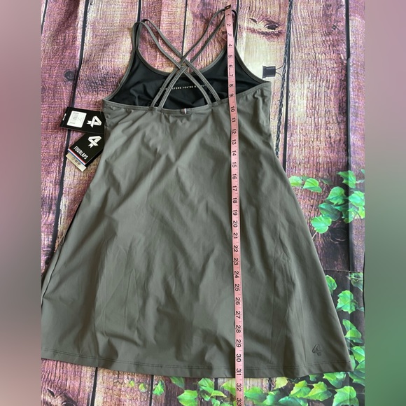 Fourlaps Vitality Dress - Picture 15 of 16